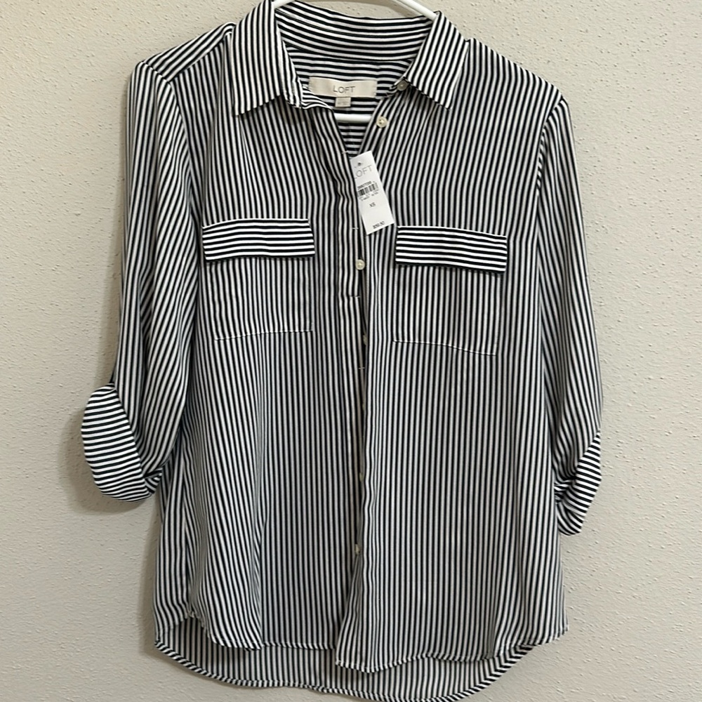 LOFT Button Down Blouse NWT Size Xs